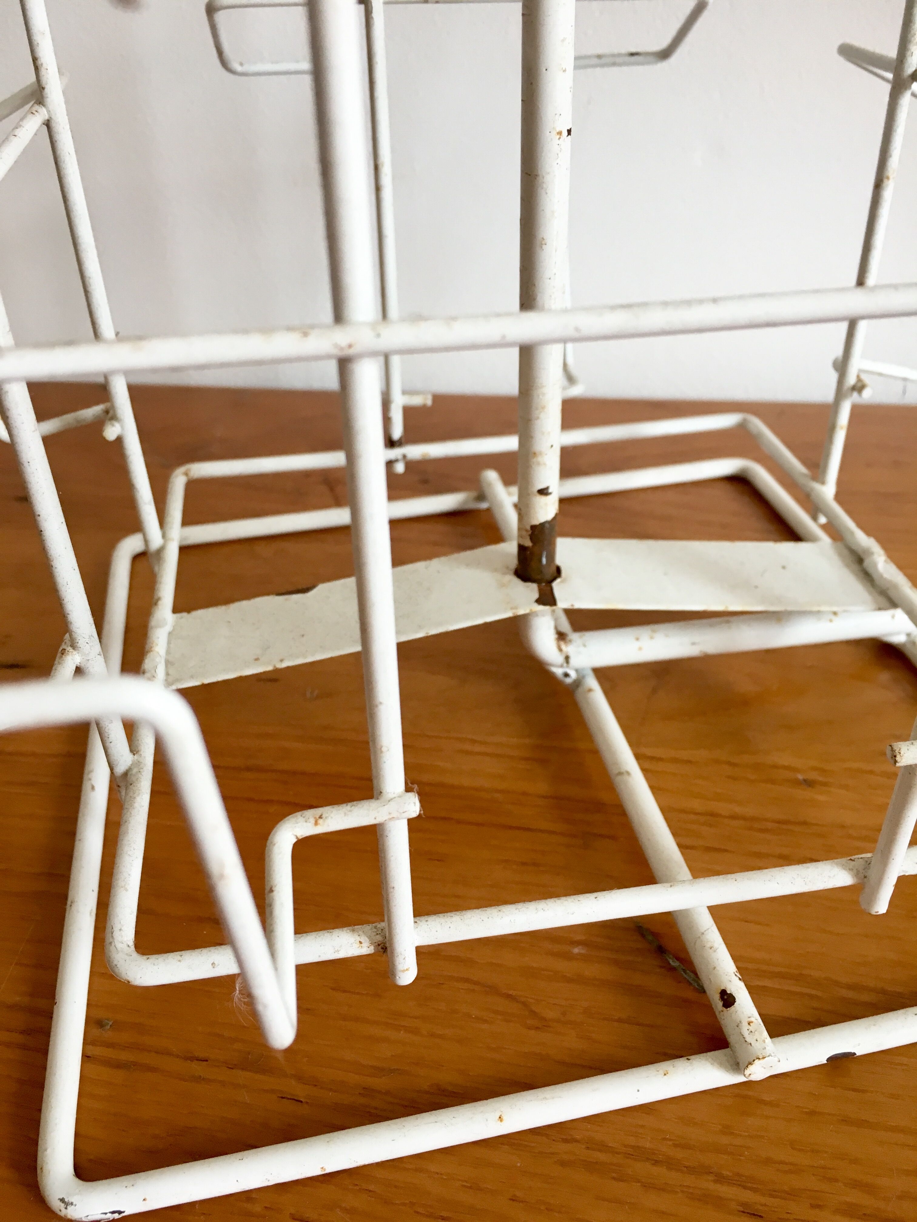 Display turnstile postcards