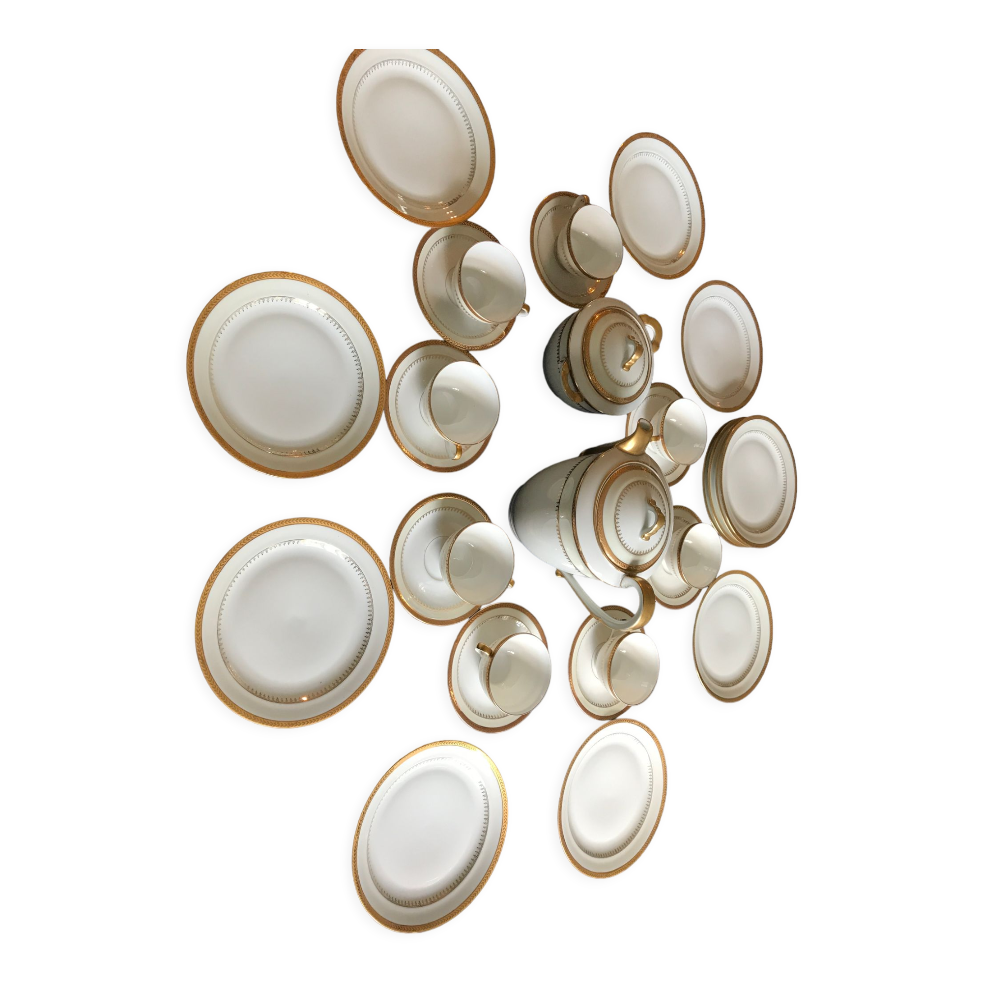 Limoges porcelain coffee service by Chastagner for 8 people