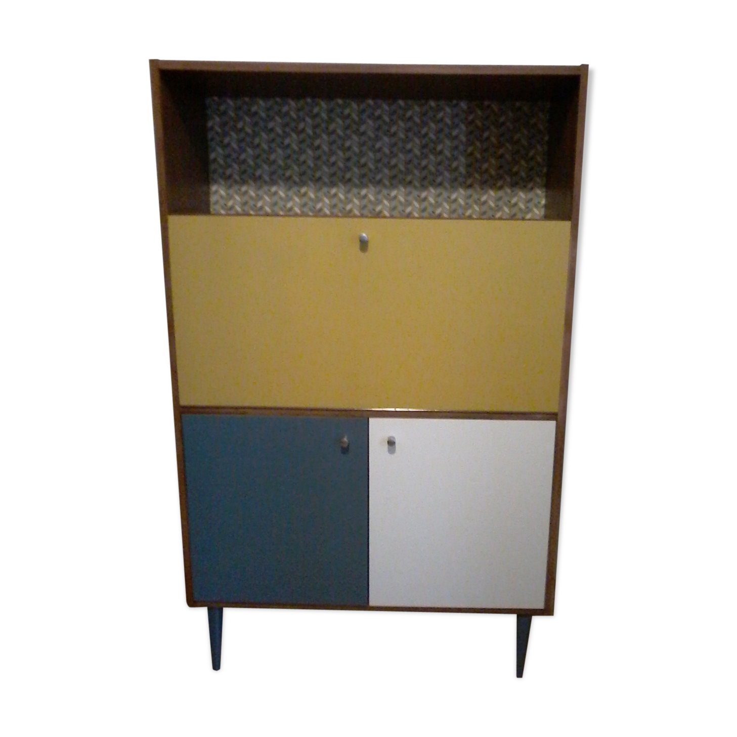 Revamped vintage Secretary