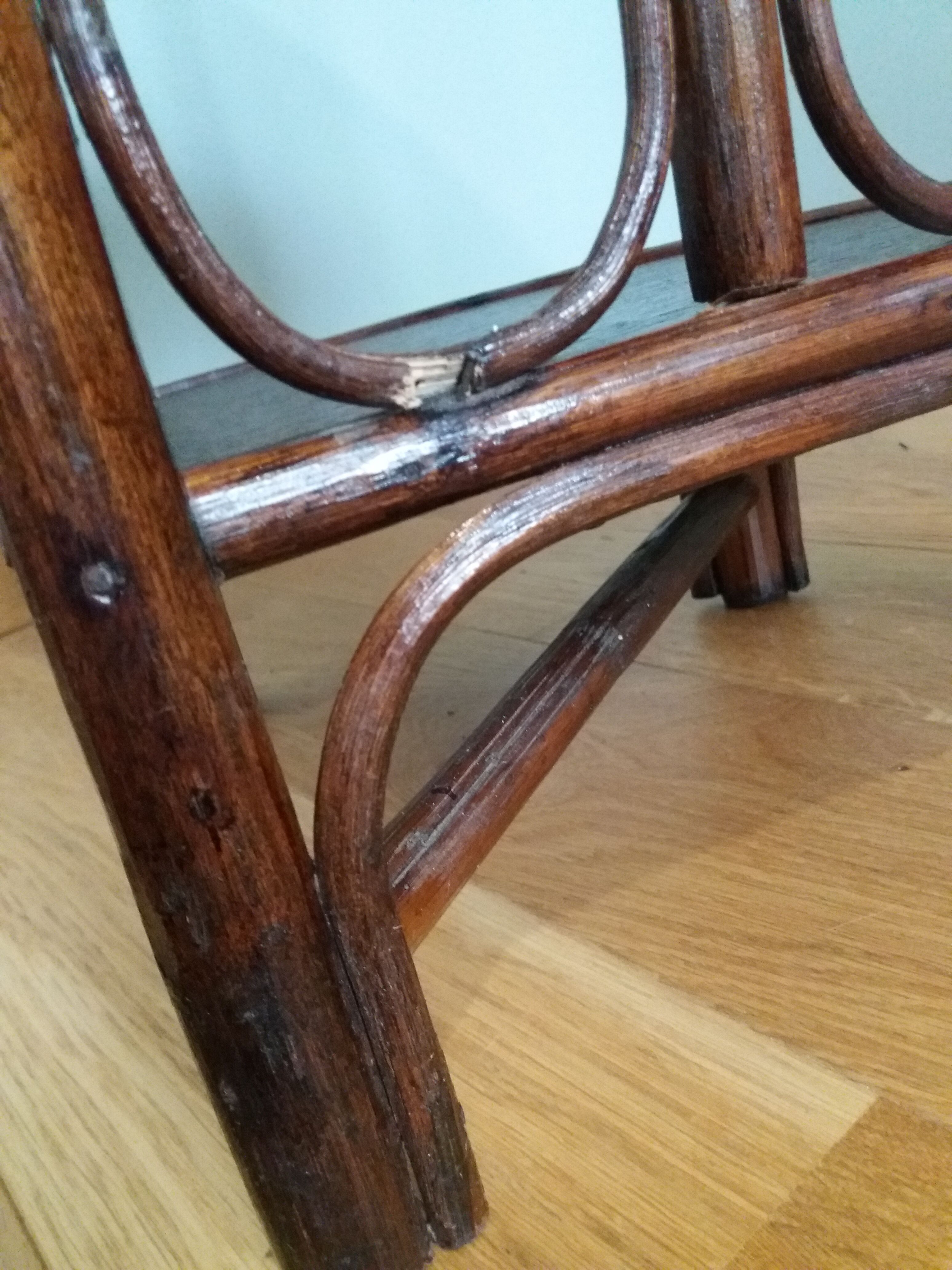 Wicker rattan corner shelf neck
