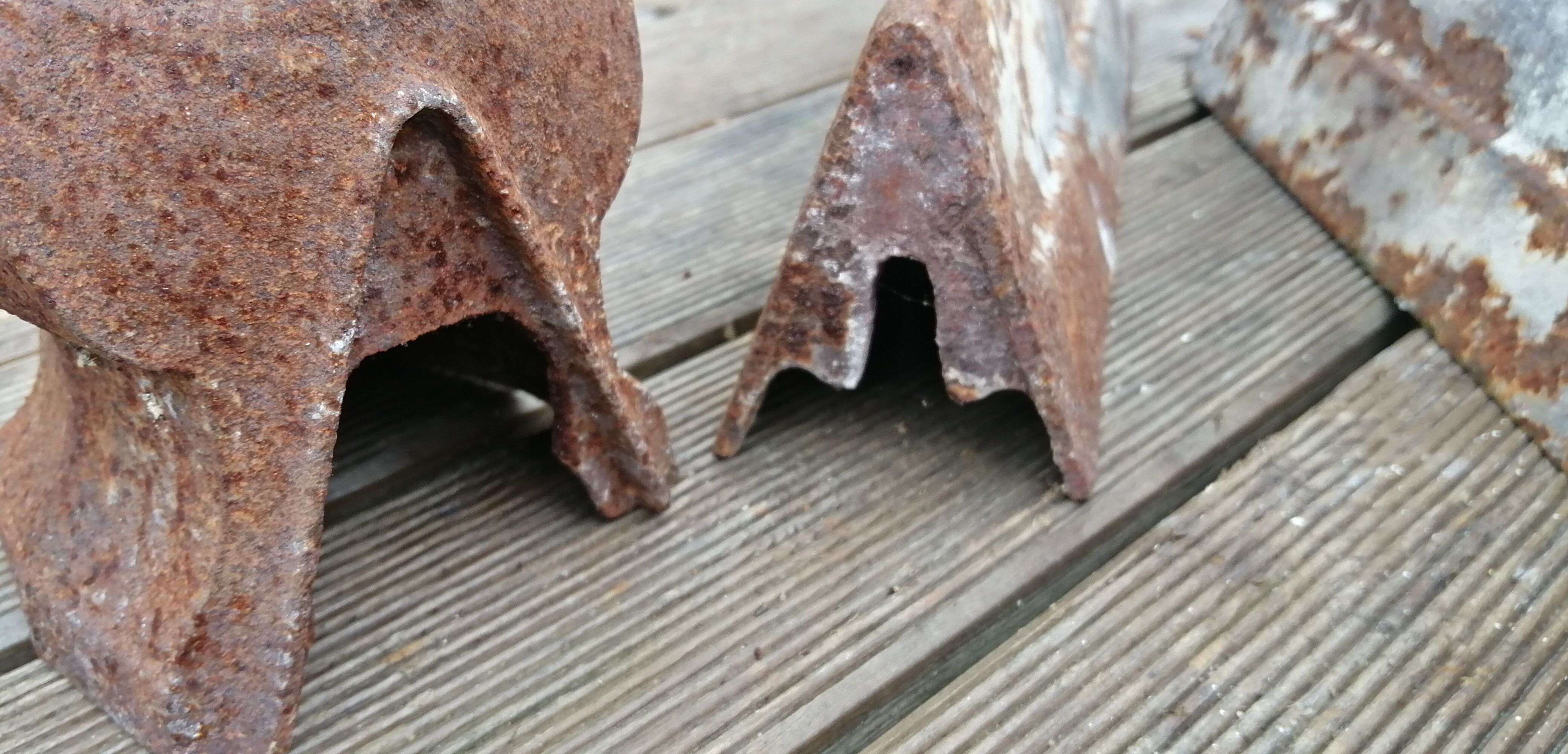 Pair of cast iron fireplace chenets "Children"