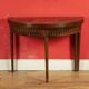 Console ou table à jeux de forme demi lune À plateau dépliant