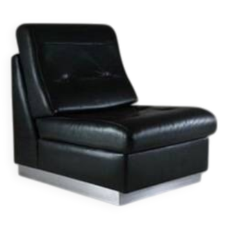 Fauteuil en cuir noir et métal de Jacques Charpentier