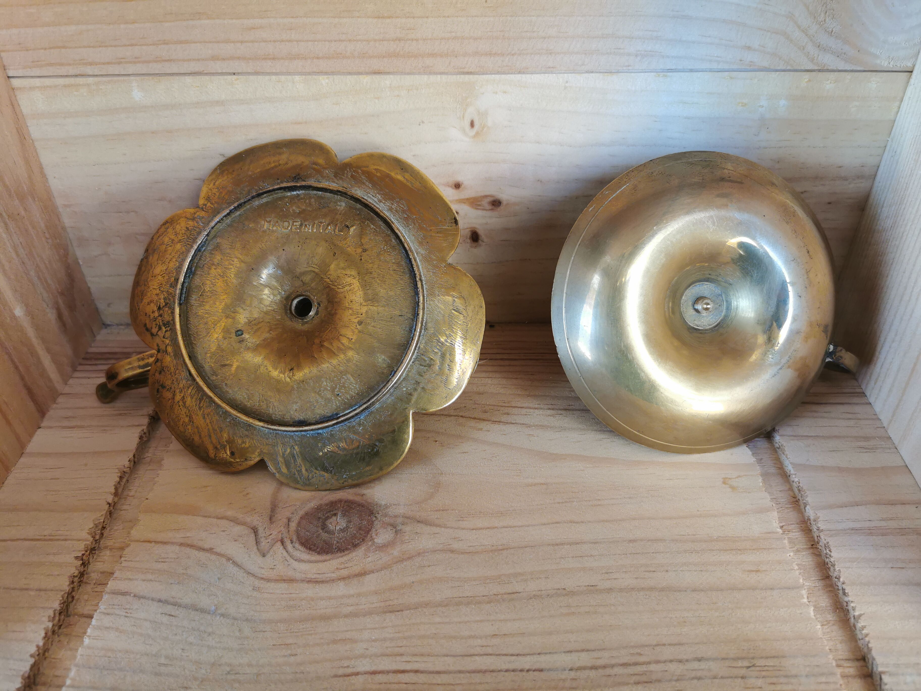 Set of 4 cellar rat candle holders