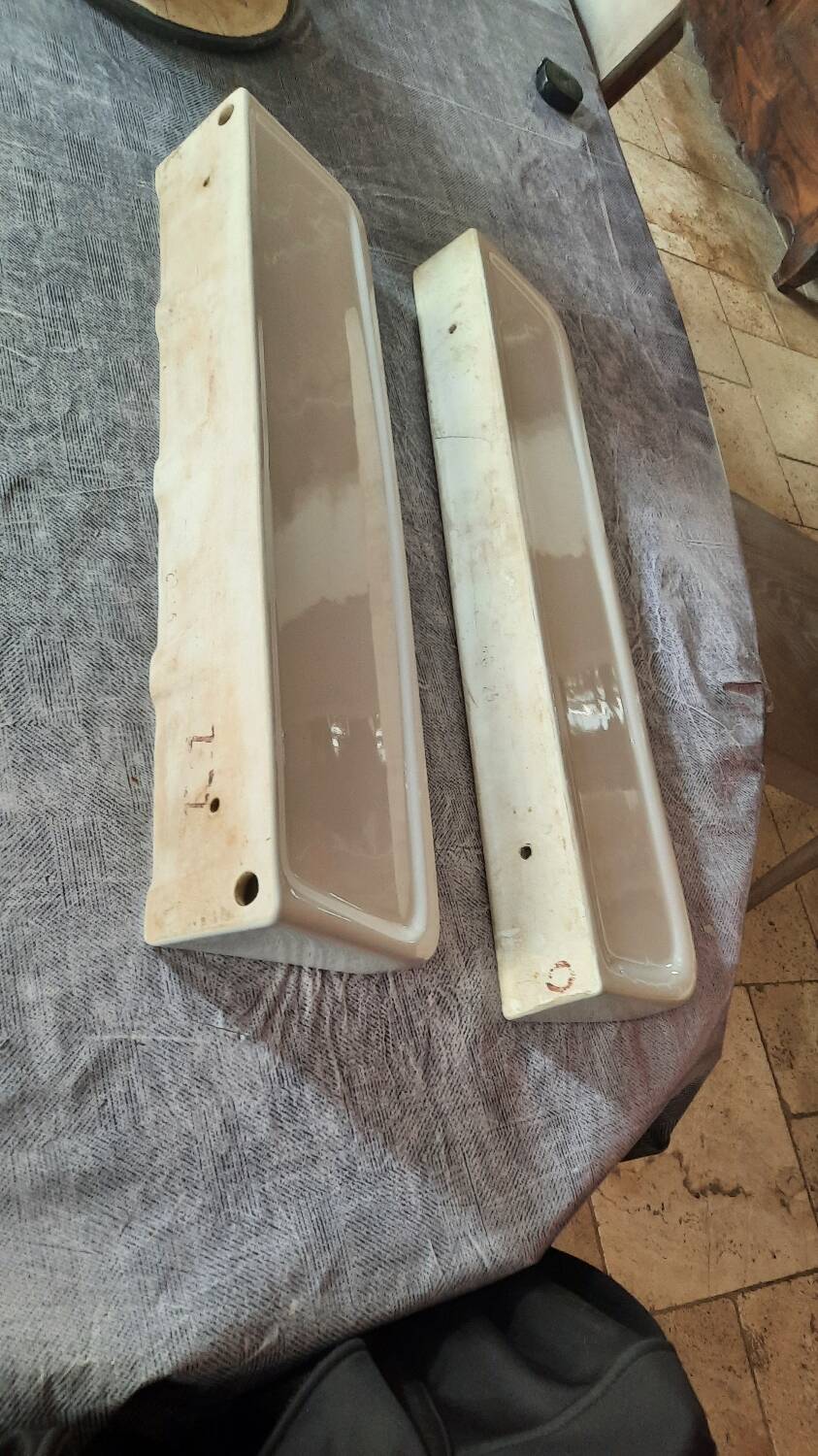 Porcelain bathroom shelf