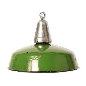 Green industrial lamp
