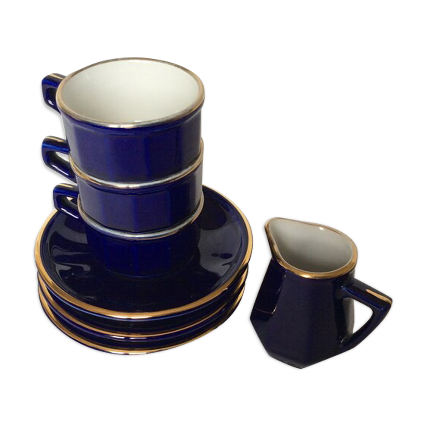 Lot de 3 tasses, soucoupes et d'un pot à lait bleues marine en porcelaine Delaunay