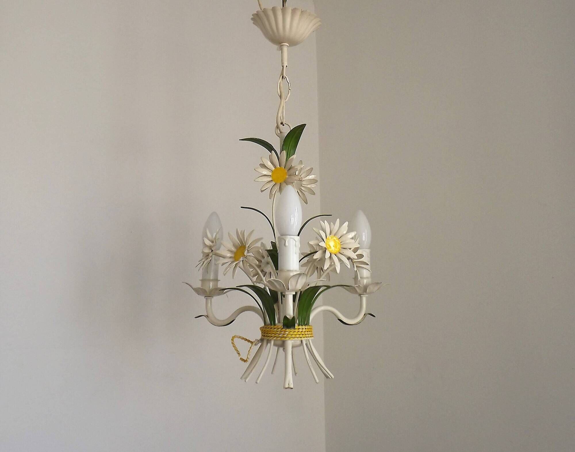 French Vintage Tied Bouquet Style Daisy Flower 3 Light Chandelier