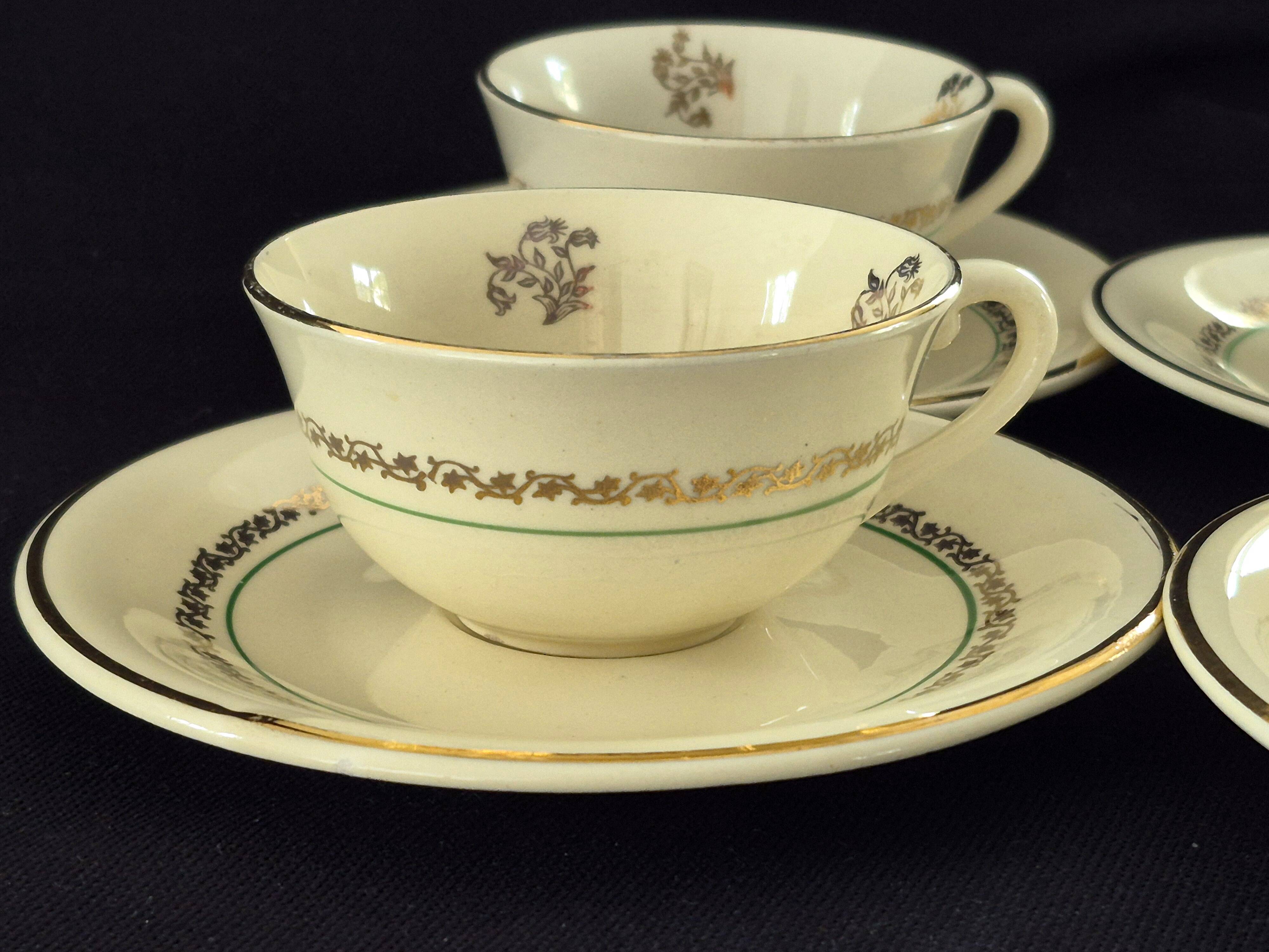 Set of 8 cups and saucers in Gien earthenware, model Valence A040.
