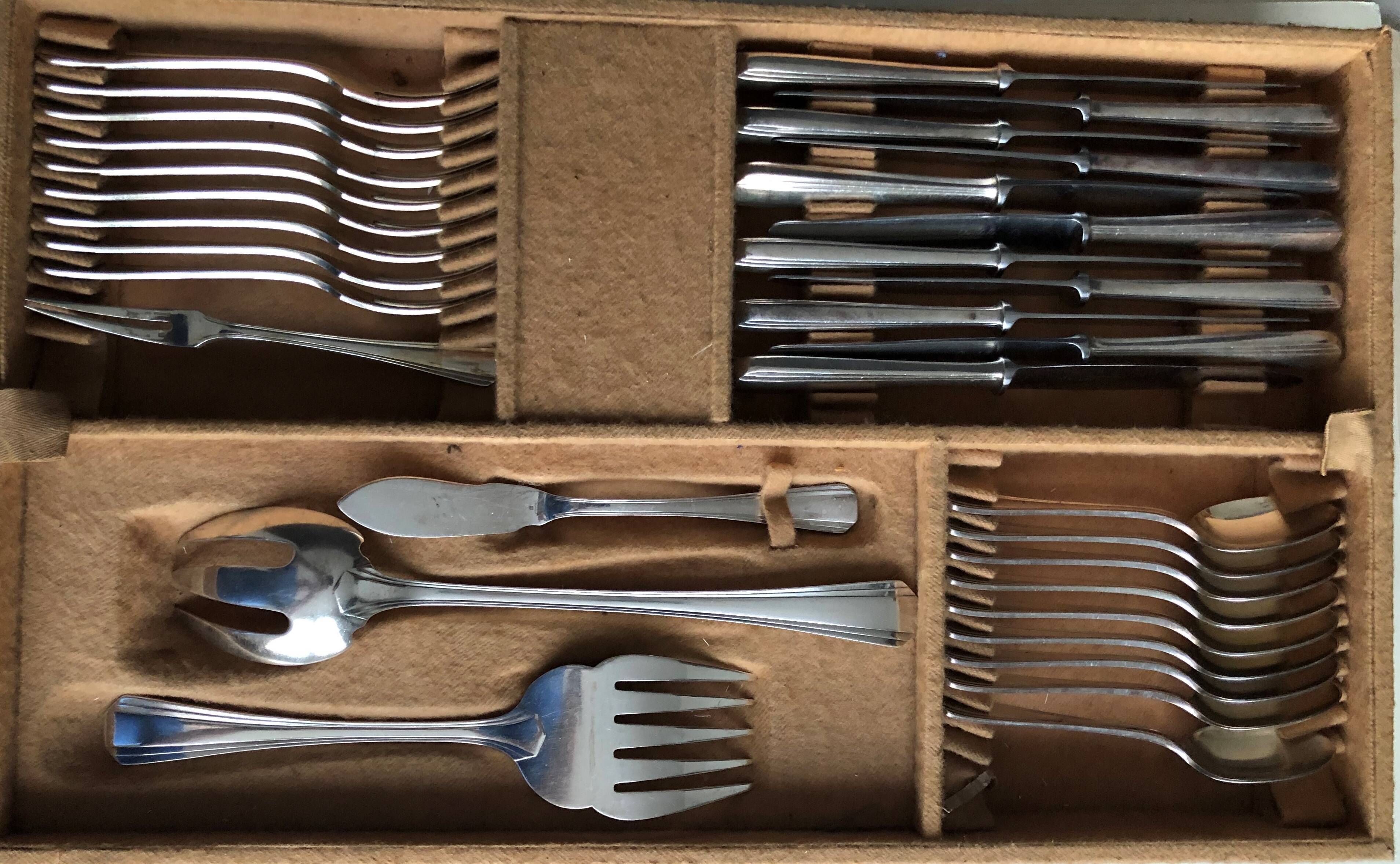 Ménagère Christofle in silver metal model Boréal (132 pieces)