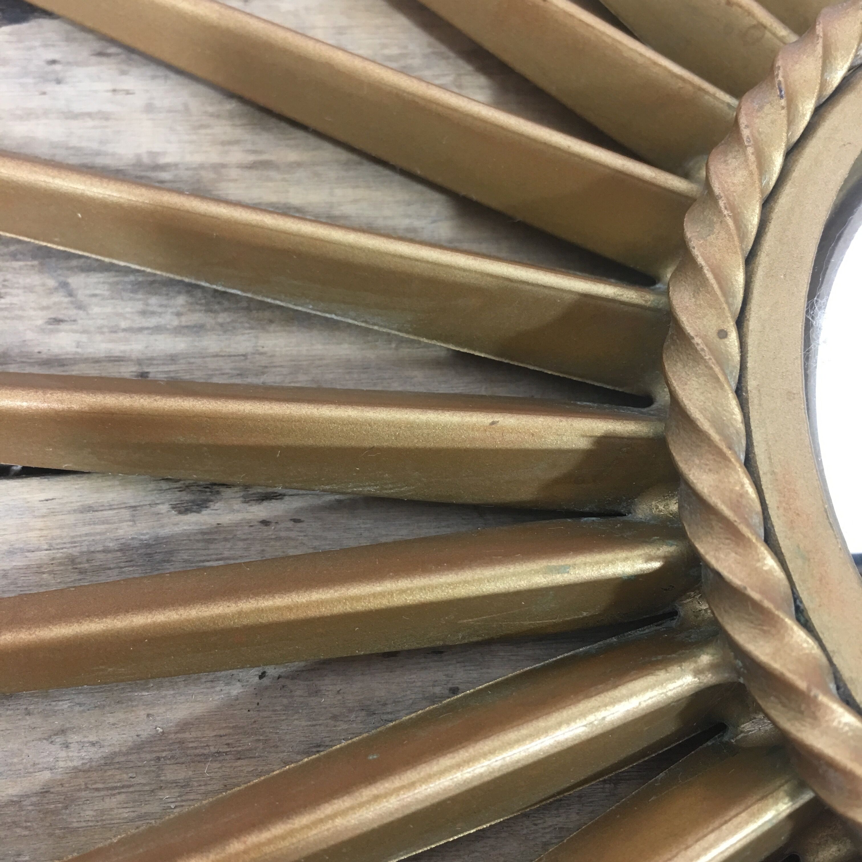 Curved mirror sun Chaty Vallauris gold metal diameter 40cm