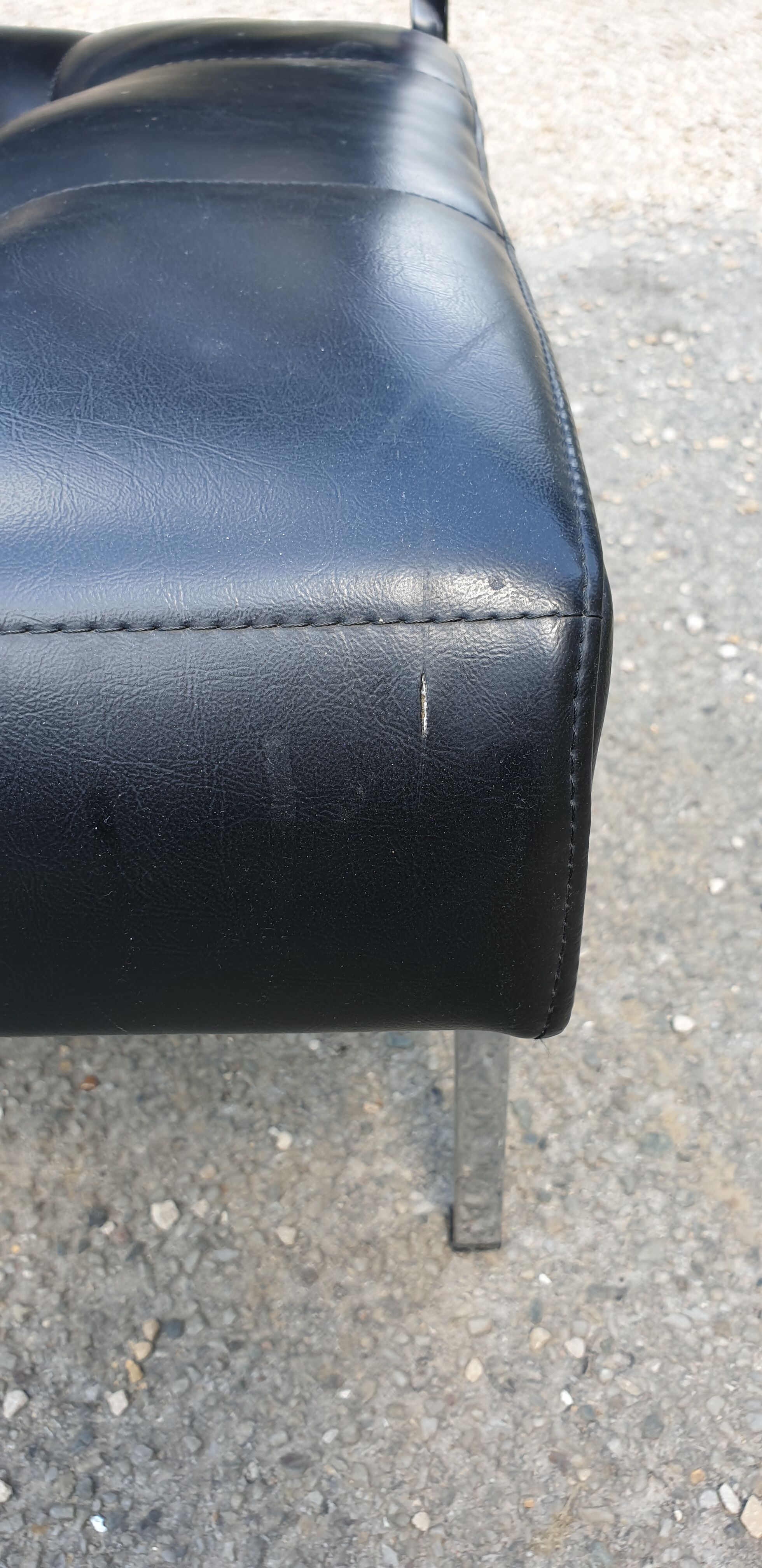 Armchairs 'capiton' black