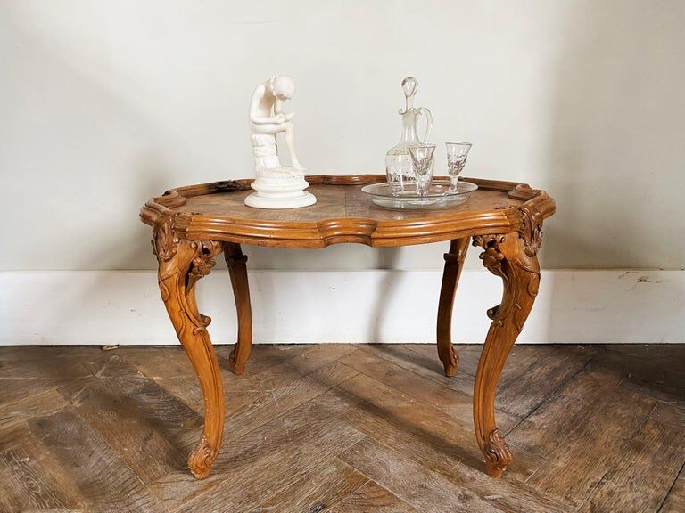 Louis XV style coffee table in beech and walnut hand-carved Circa 1870