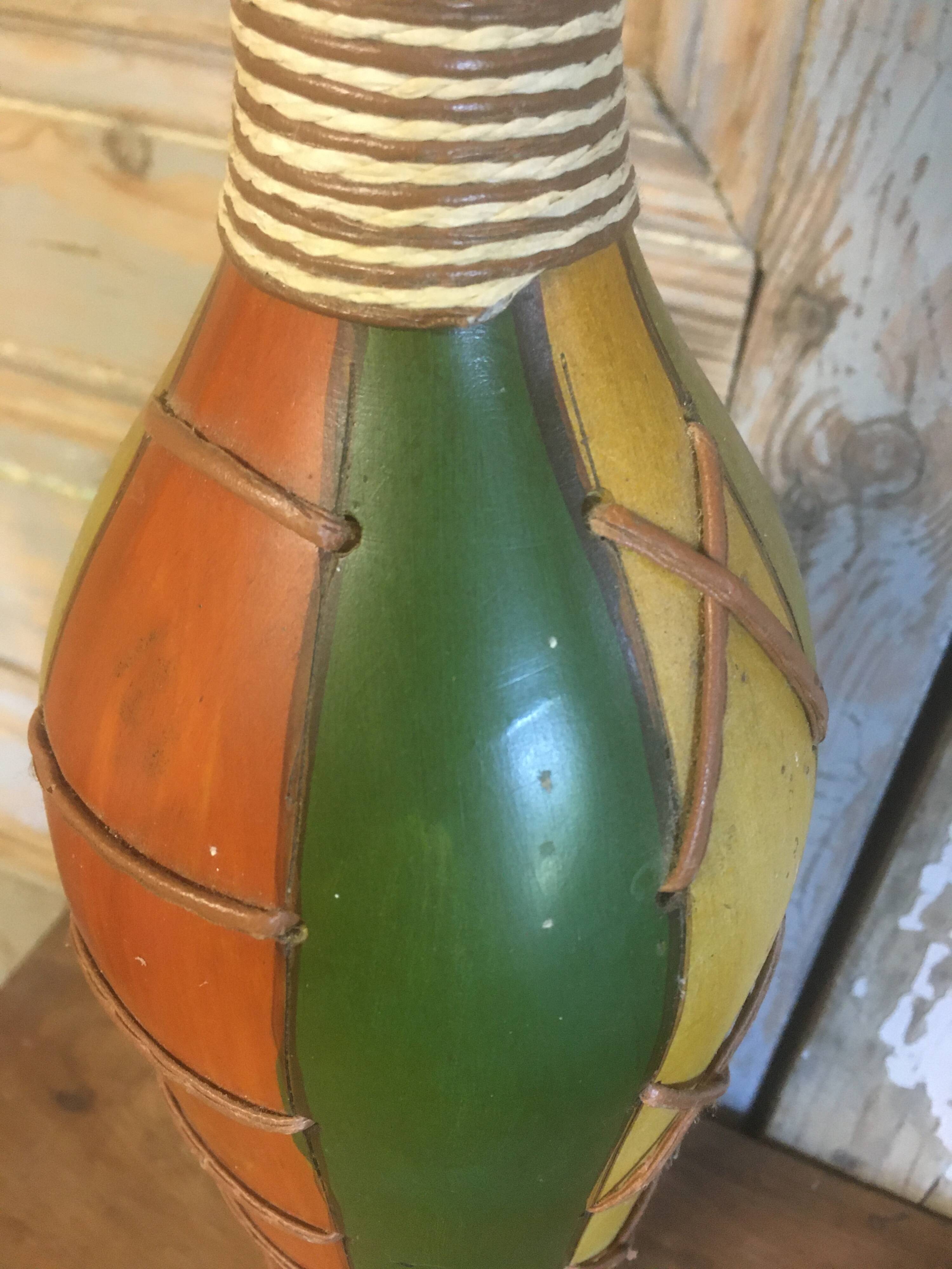 Soliflore in wood or resin