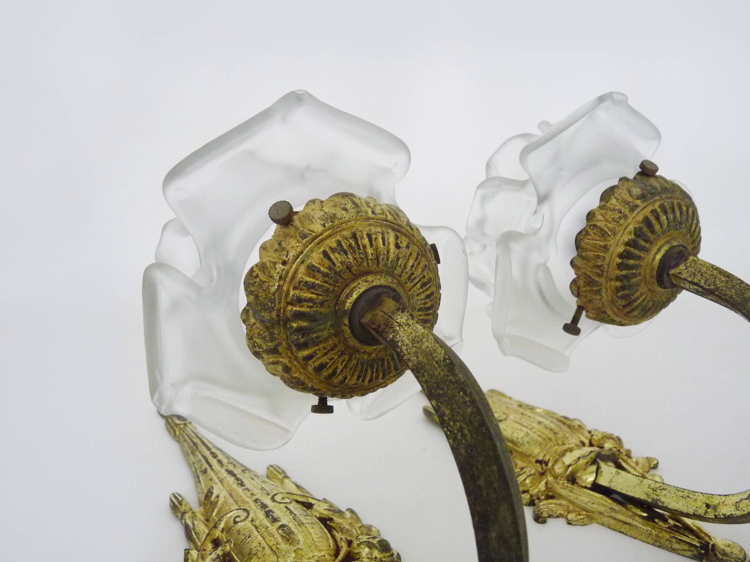 Pair of Art Nouveau bronze wall lights