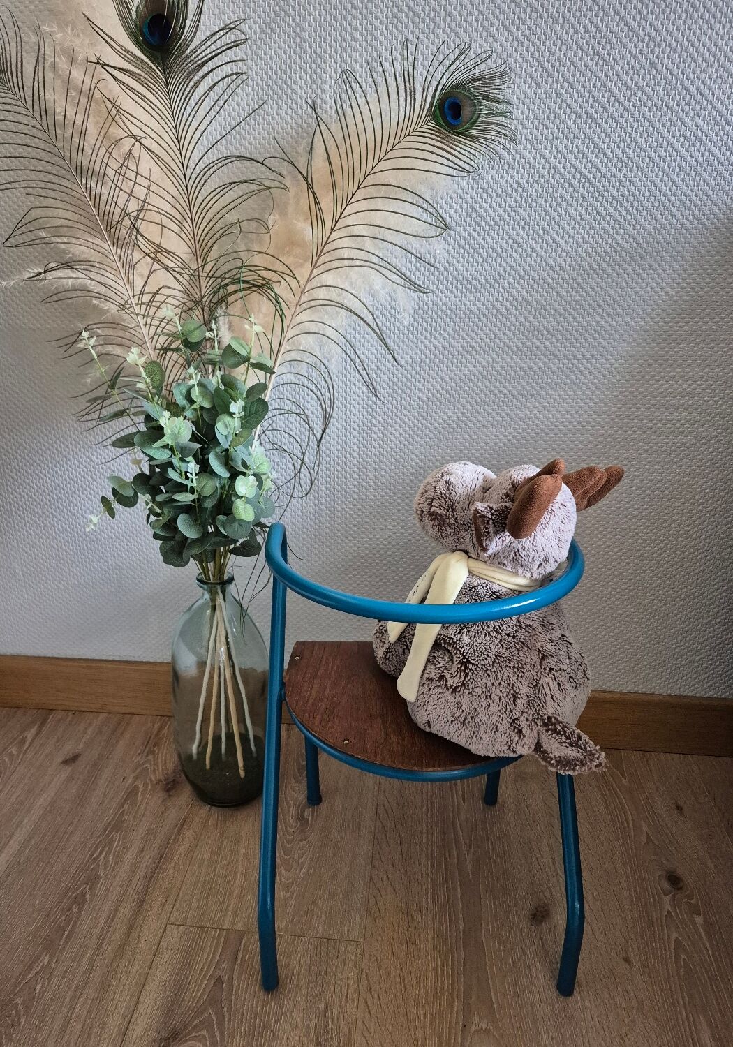 Maternal chair by Jacques Hitier from the 1950s.