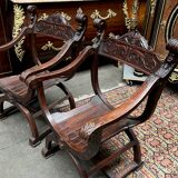 Paire de chaises Dagobert.