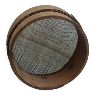 Wooden sieve