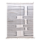 Contemporary Black and White Rug - 291 x 214 cm