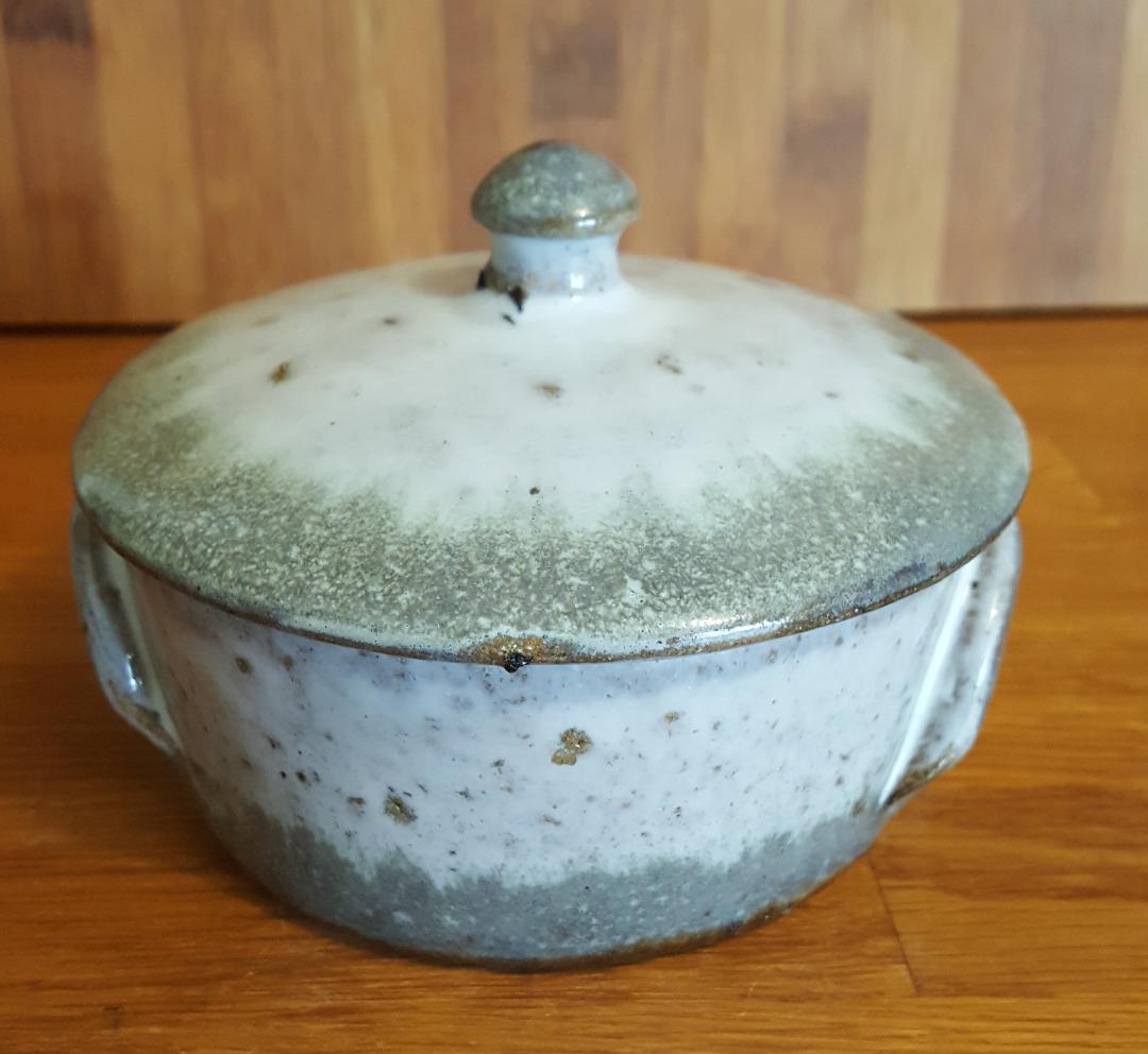 Pot with glazed glazed ceramic lid Ø 12.5 cm handmade