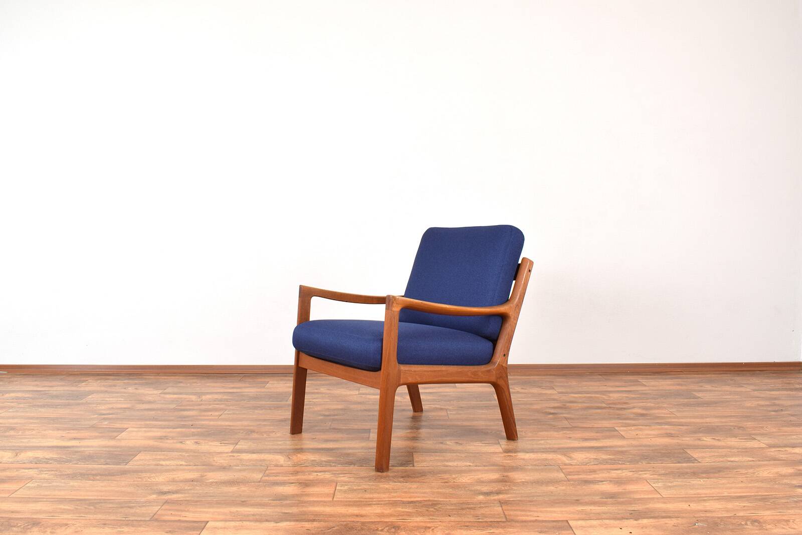 Danish Teak Senator Lounge Chair by Ole Wanscher for Cado, 1960s.