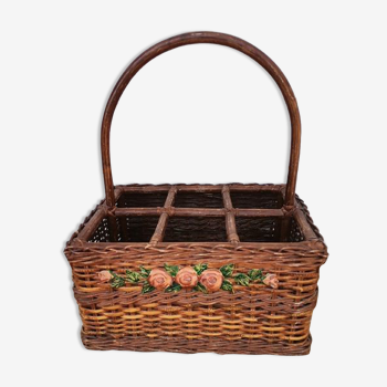 Basket bottle holder