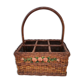 Basket bottle holder