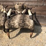Ensemble de 2 fauteuils ethniques en cornes de buffles