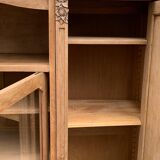 Armoire parisienne vitrée Art Déco asymétrique en chêne brut, 1930