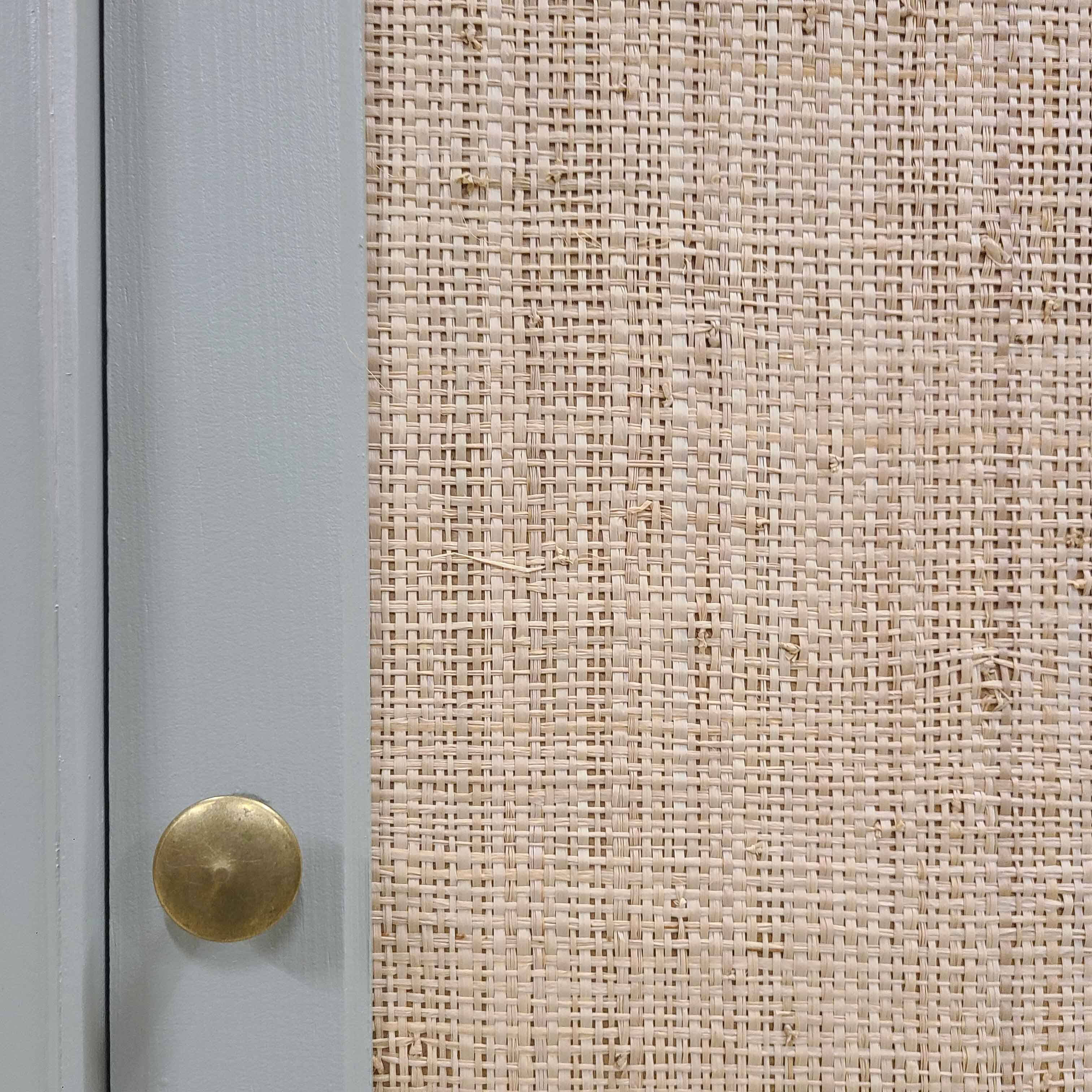 Armoire parisienne rénovée