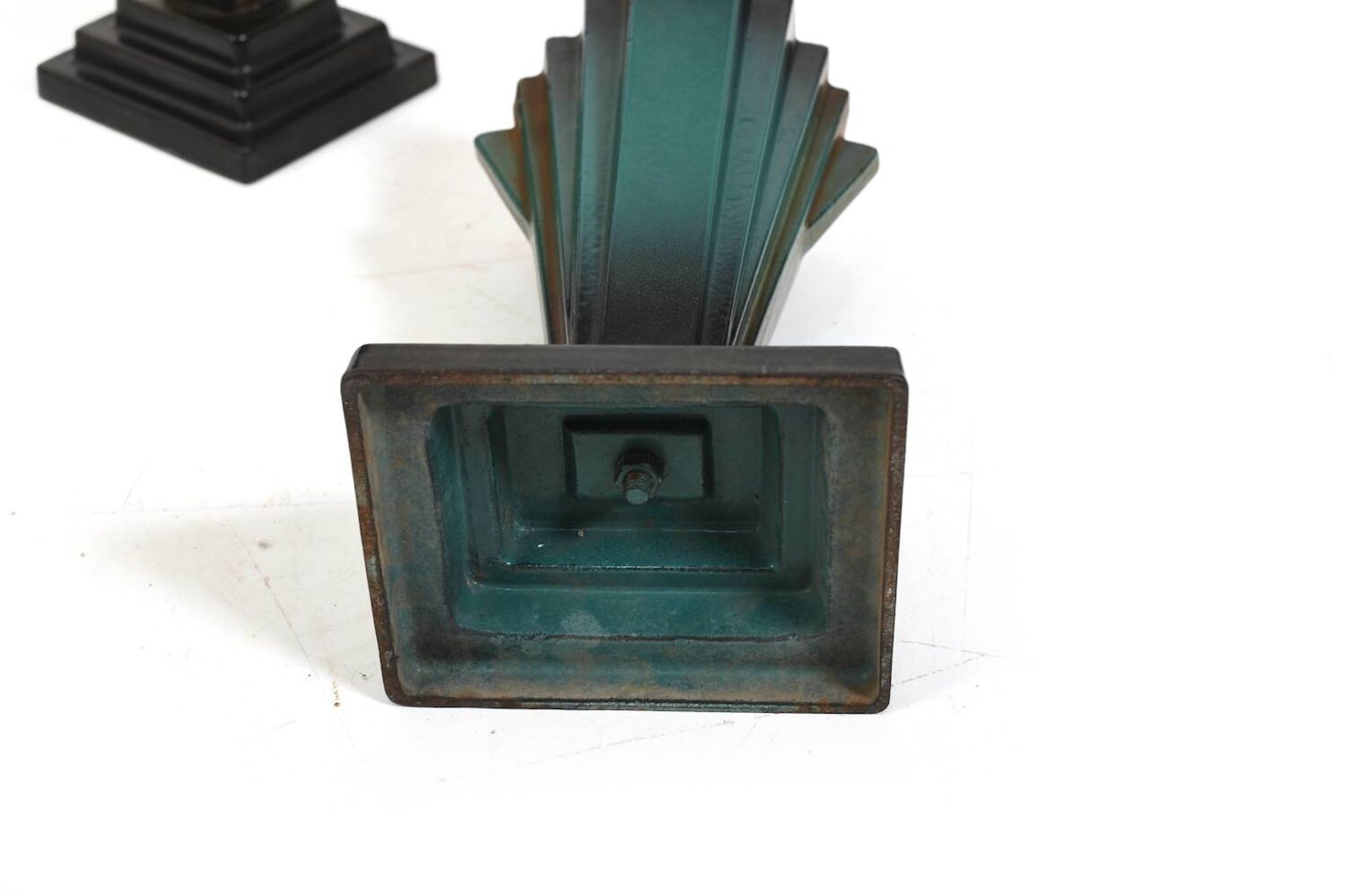 Vases mortuaires danois Art Déco en fer émaillé, années 1920