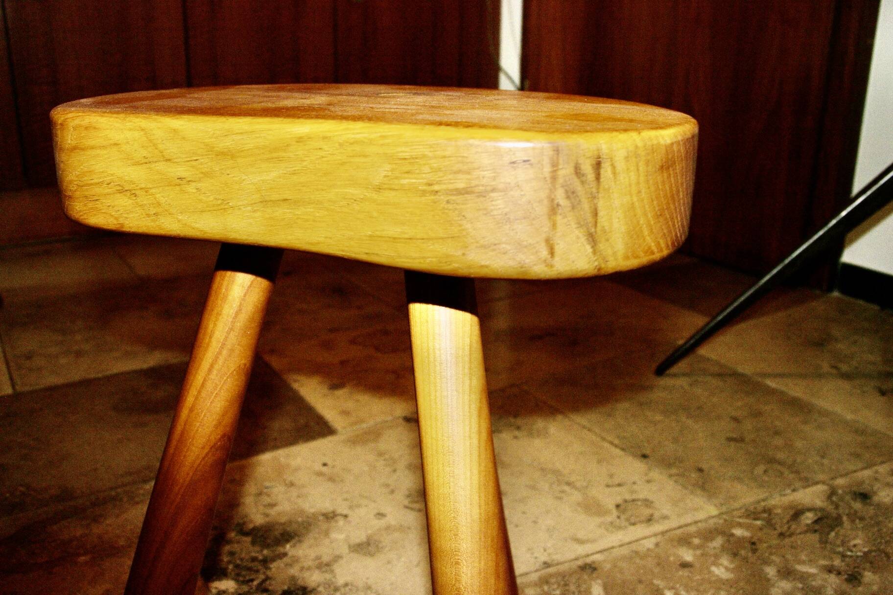 Vintage tripod stool in solid elm denmark 1960s