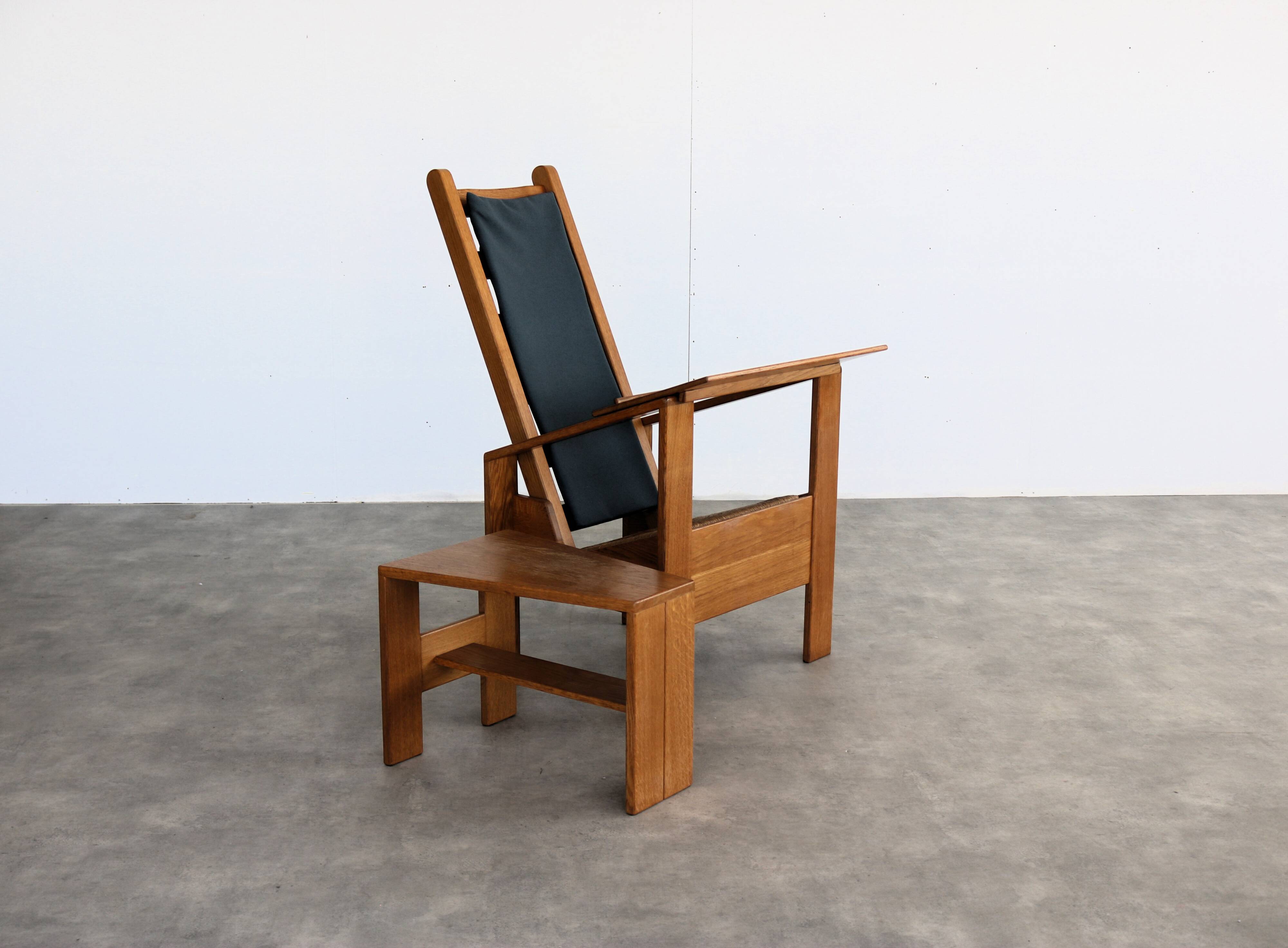 vintage armchair with side table | Wim Mulder | 1980s