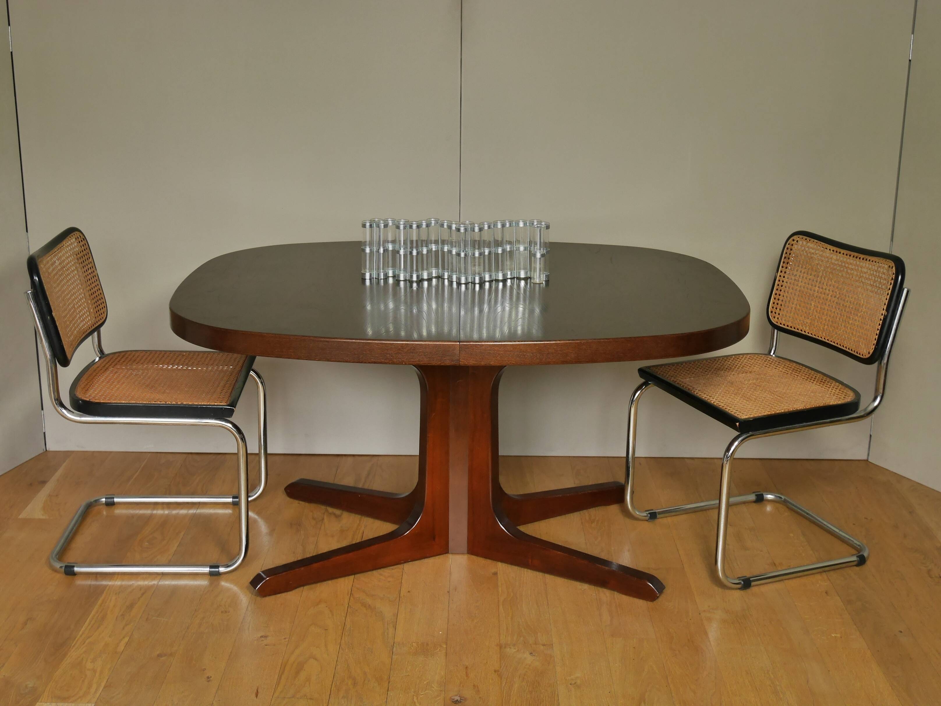 Oval table Baumann with 2 extensions