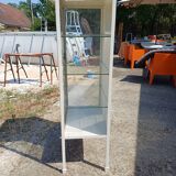 Ancienne vitrine de médecine