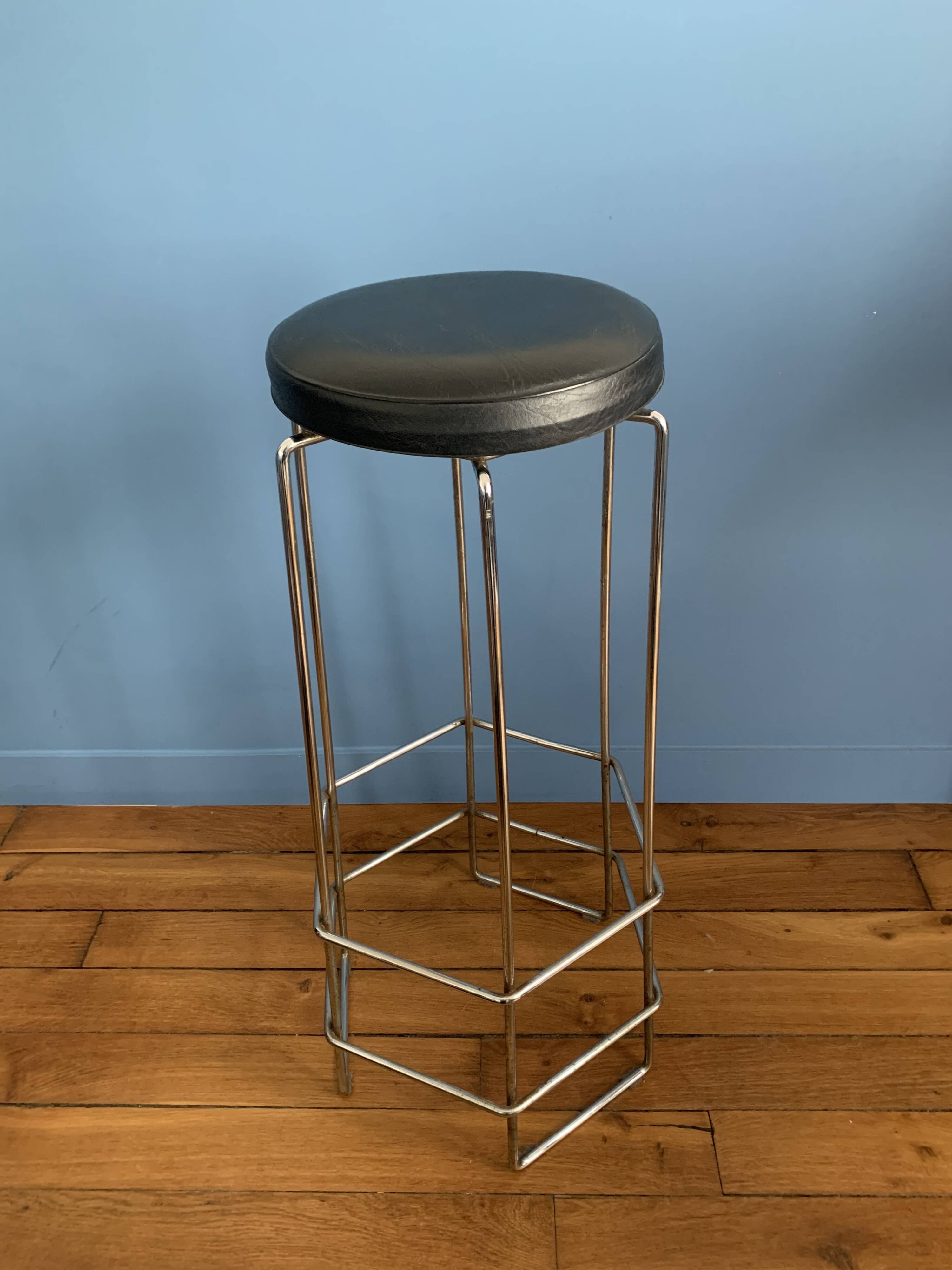 Pair of high bar chairs - chrome metal and Skai