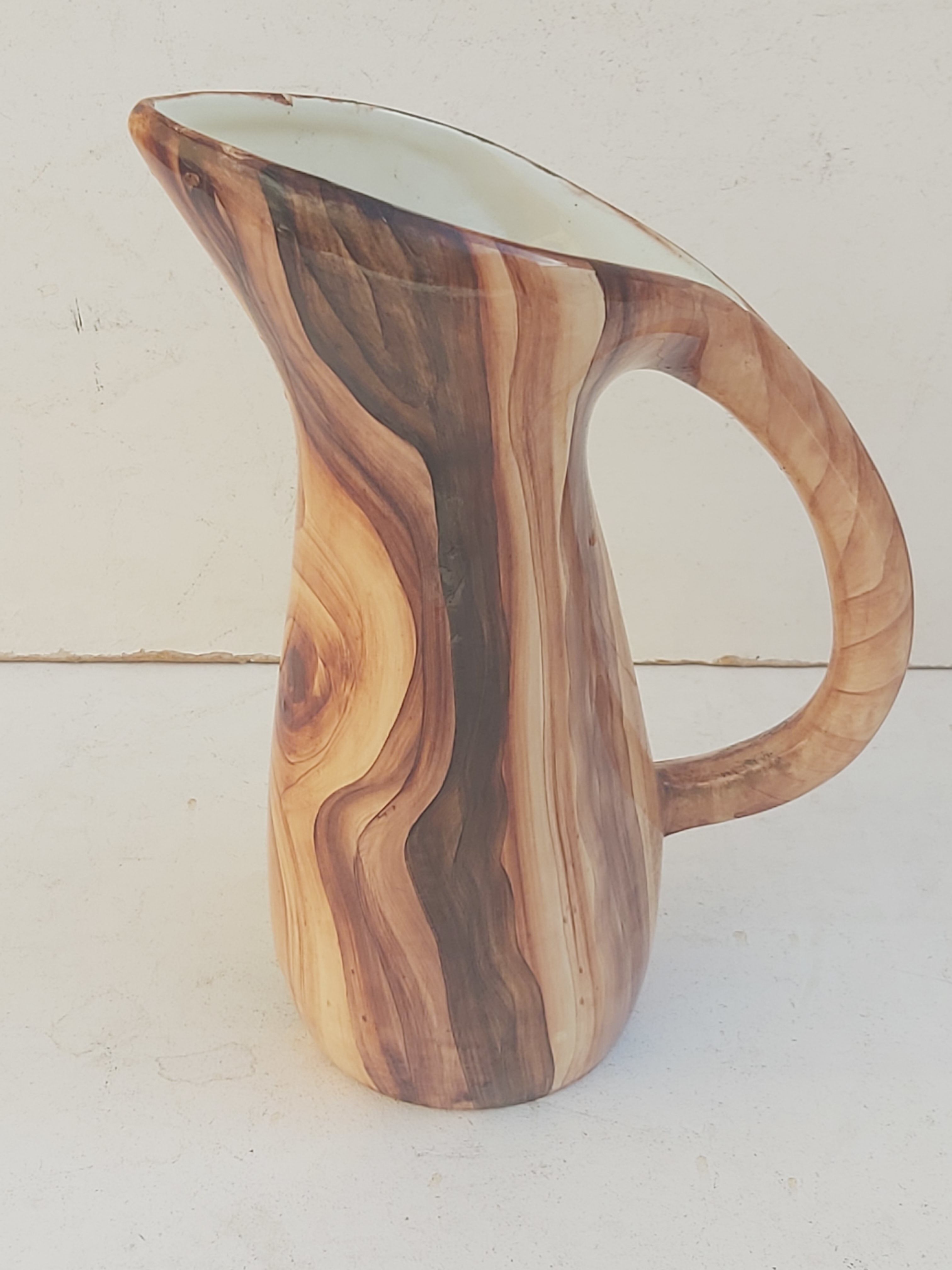 Pitcher faux bois Saint-Jean-du-Desert Marseille