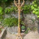 Rattan parrot coat rack 70'