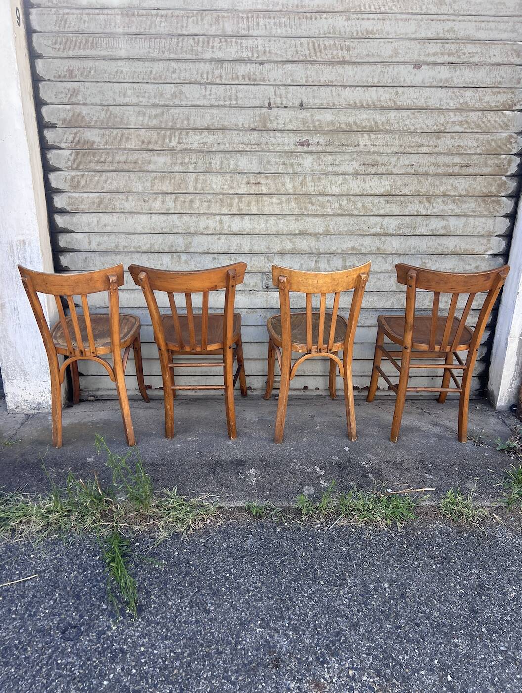 (Lot) 4 vintage wooden bistro chairs by Baumann