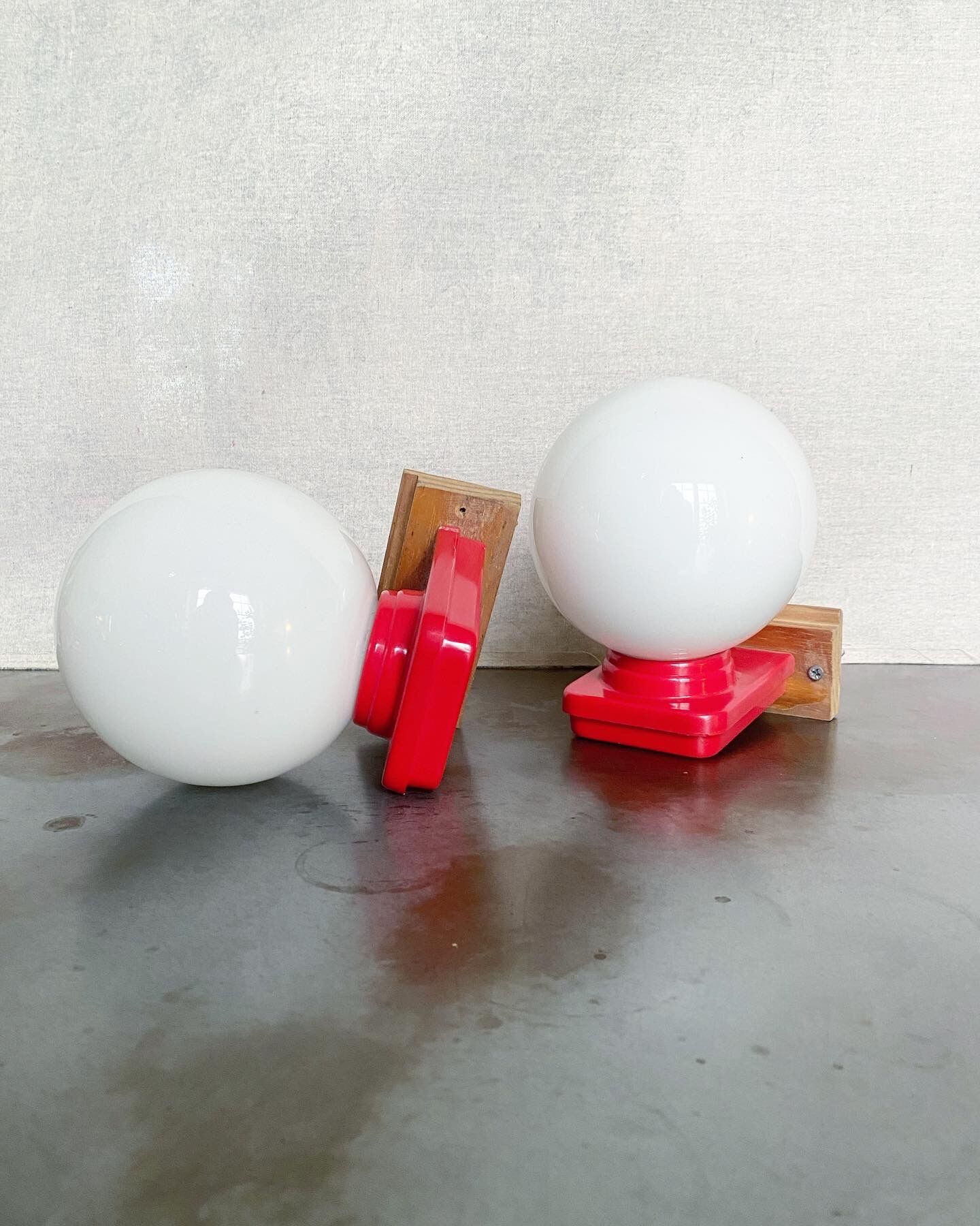 Globe wall lamps 70s