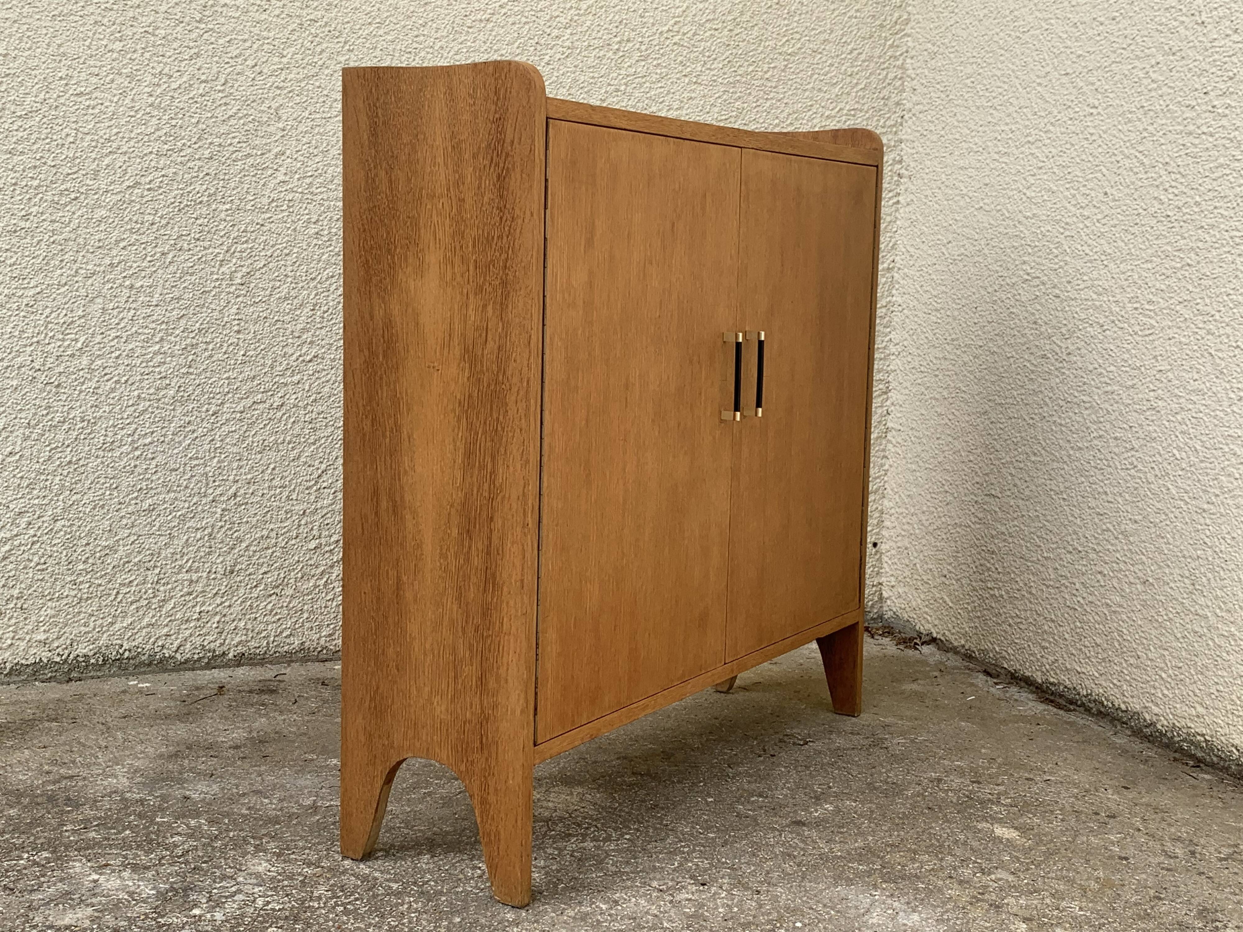 Vintage bookcase feet aileron 1950