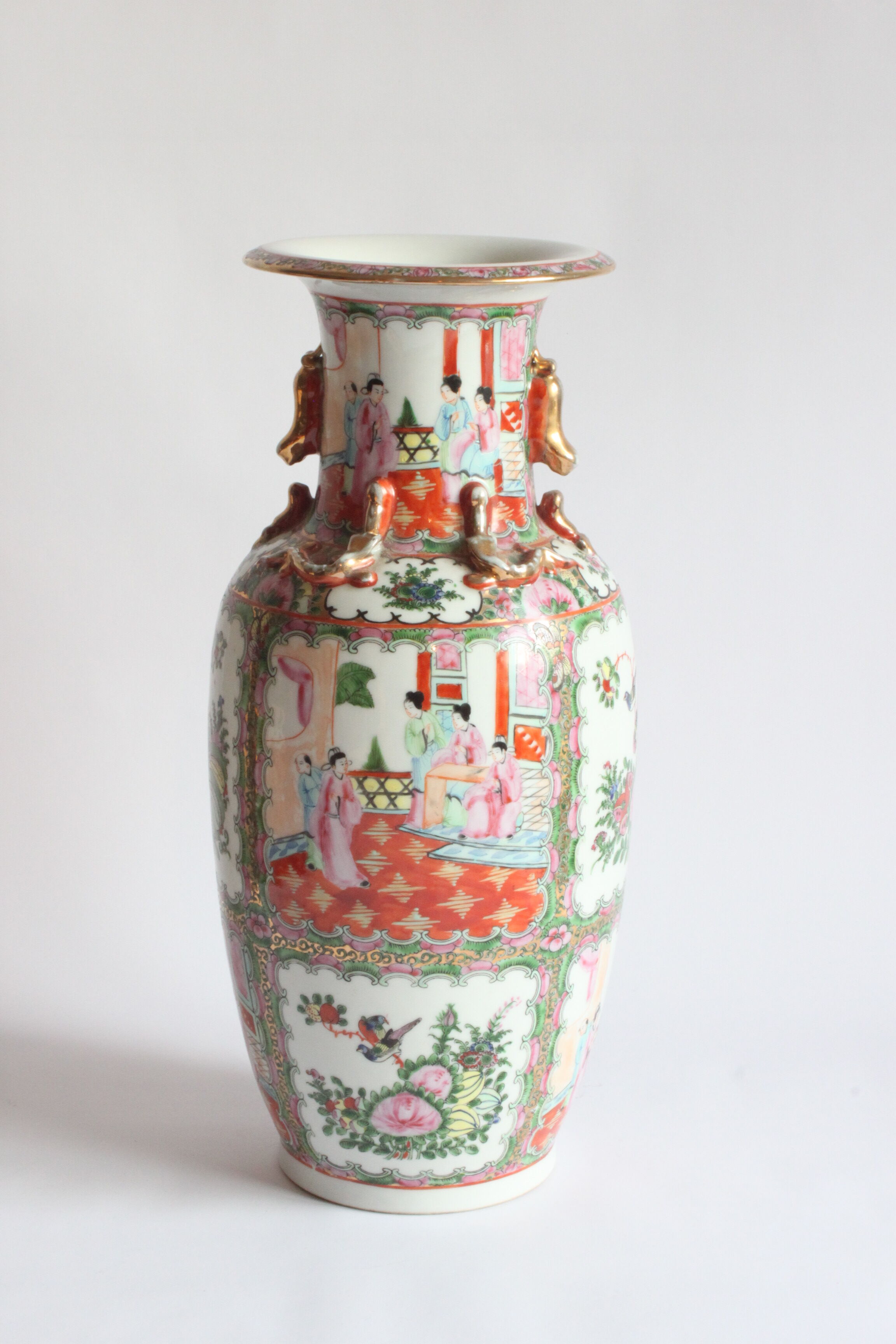 Vase médaillon de rose de Canton chinois, 19ème siècle