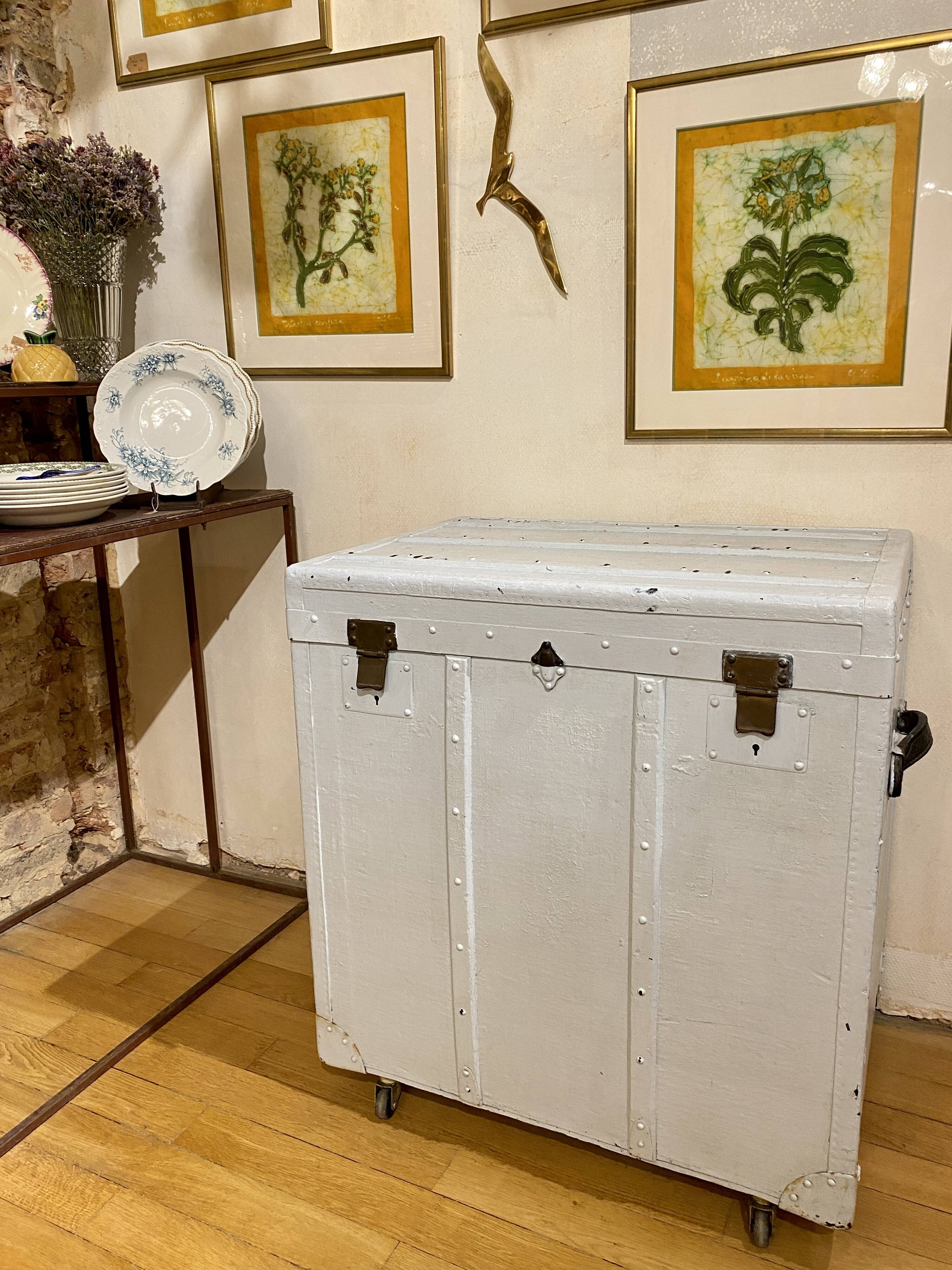 P. Coessens storage trunk