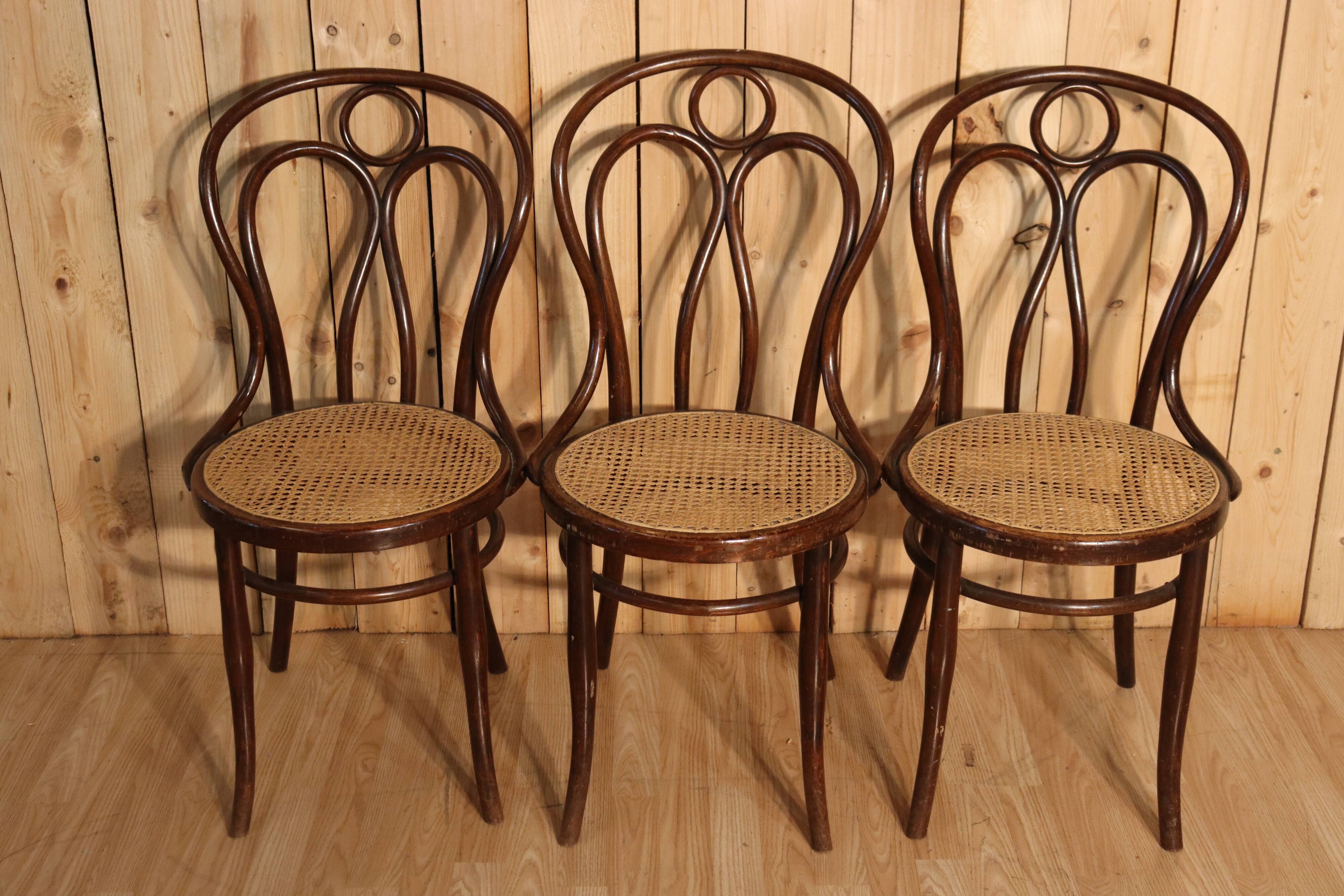 Série de x6 chaises bistrot Hofmann modèle aile d'ange