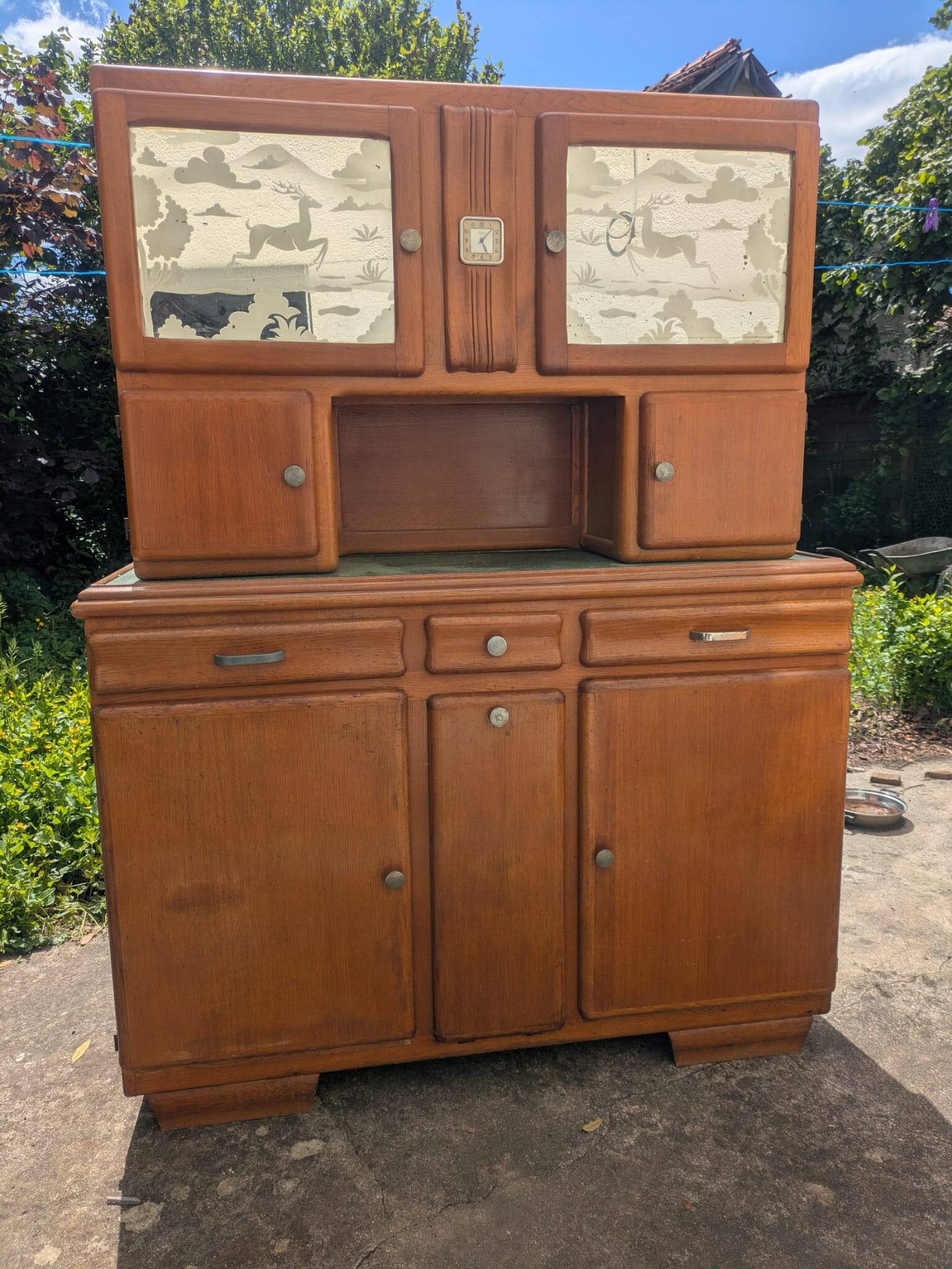 two-body kitchen buffet