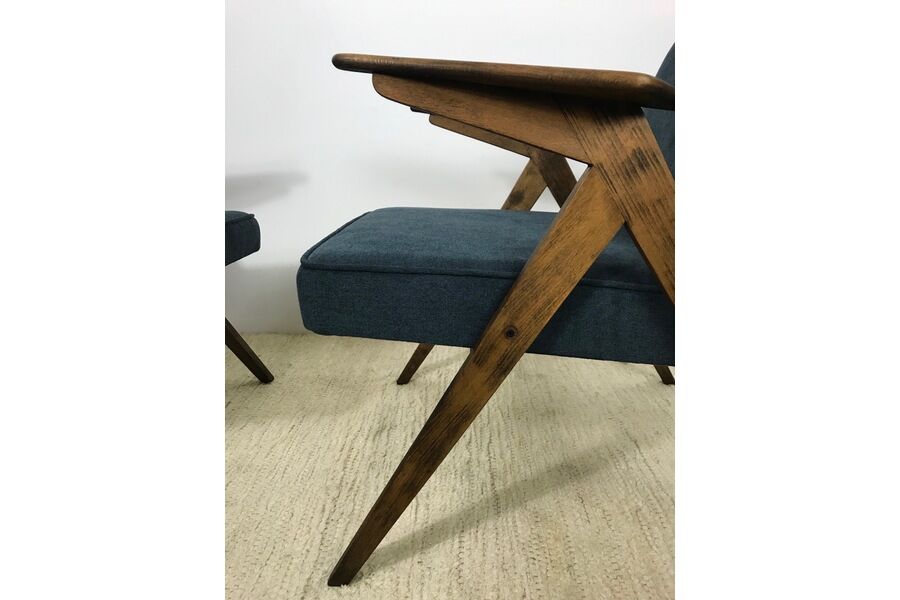 Pair of chairs bunny type 300 177, by J. Chierowski, 1960