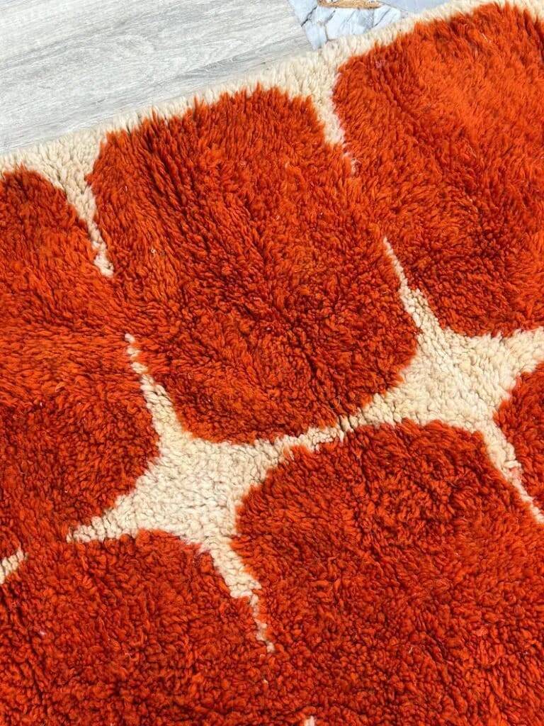Handmade traditional pure wool rug size 2/3 m