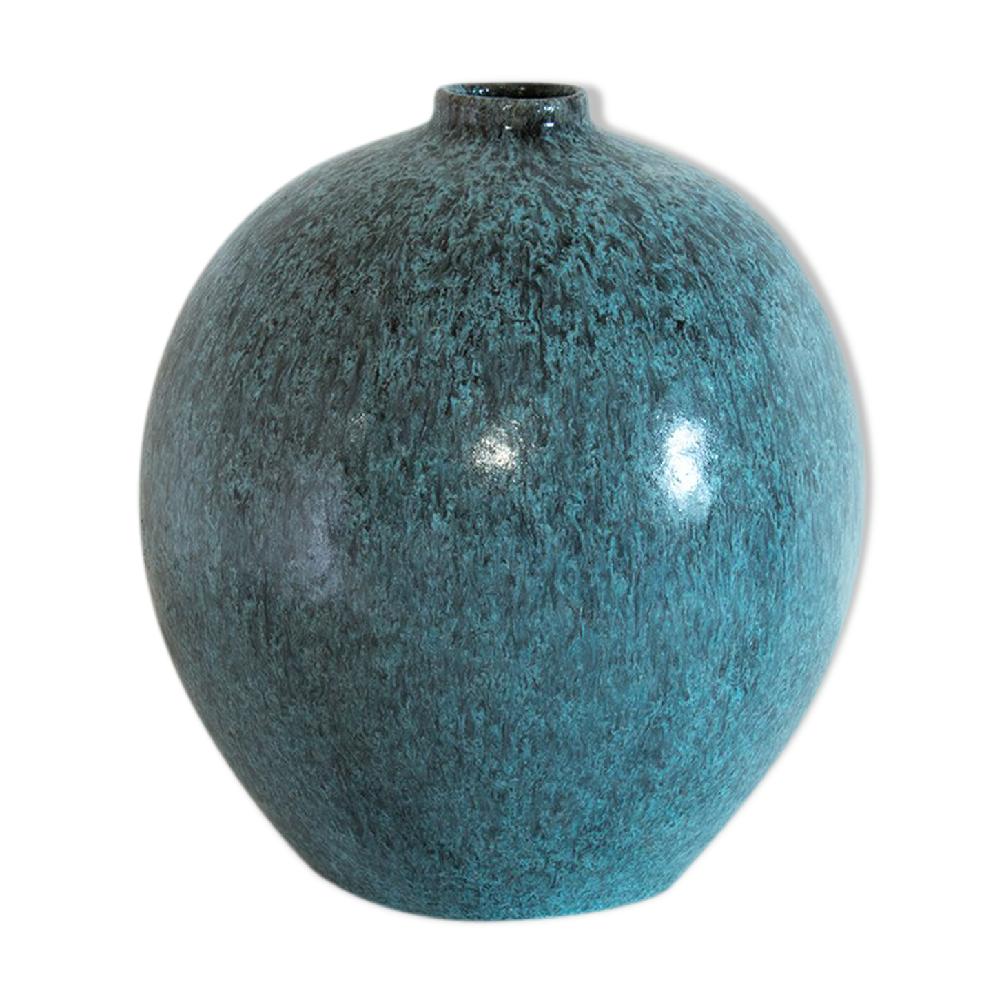 Accolay potter's ball vase