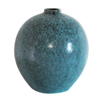 Accolay potter's ball vase