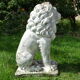 Paire de lions en pierre